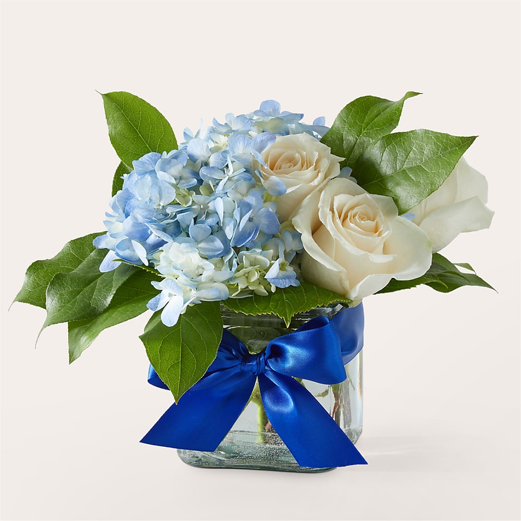 Sky Blue Delight Bouquet – ROWLETT FLORIST & GIFTS, Garland TX