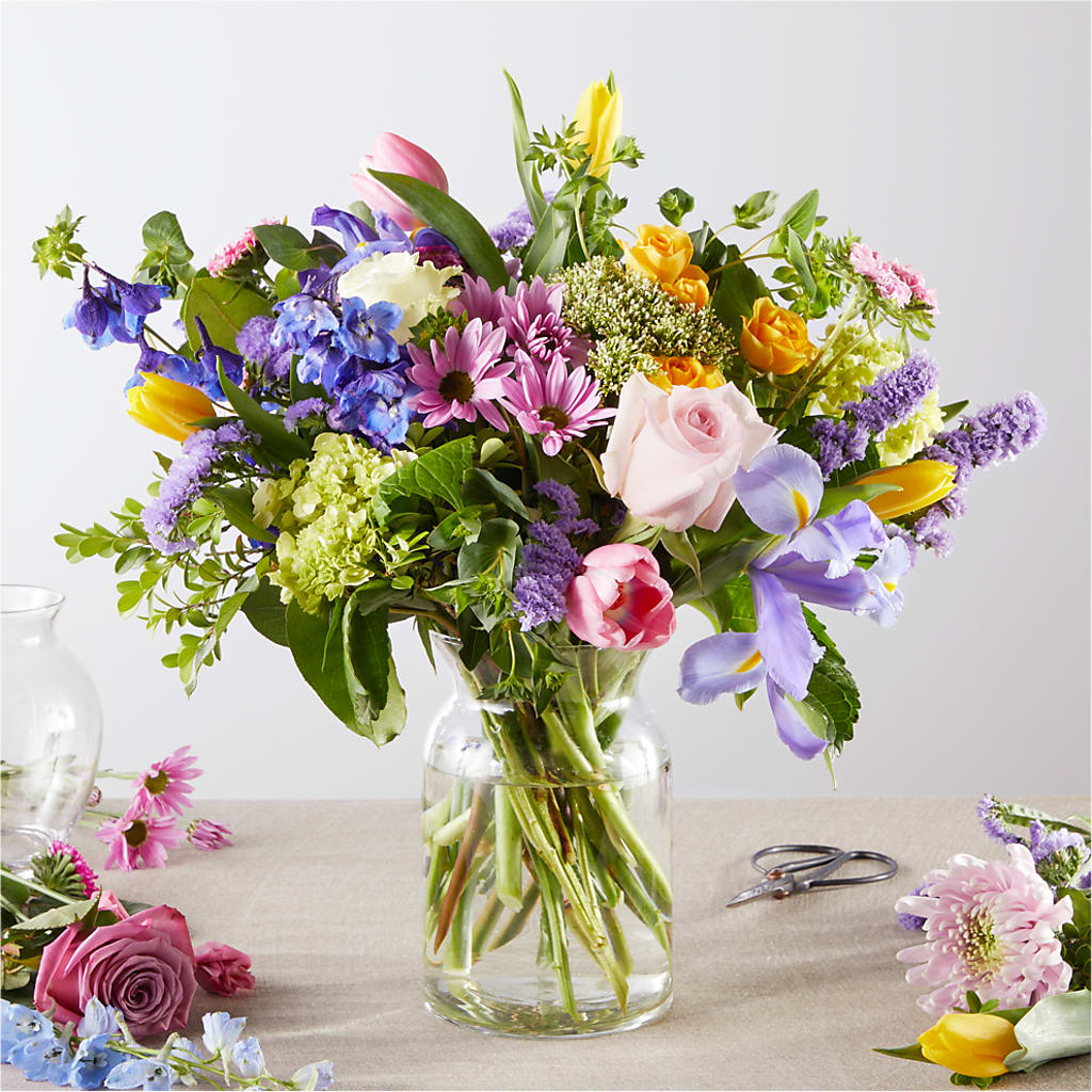 Pastel Tradition - A Florist Original – ROWLETT FLORIST & GIFTS, Garland TX