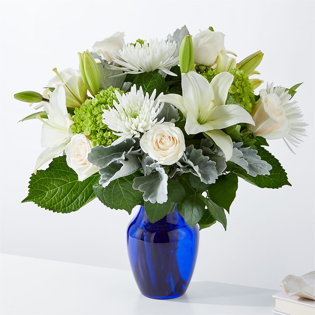 Snowy Dreams Bouquet – ROWLETT FLORIST & GIFTS, Garland TX