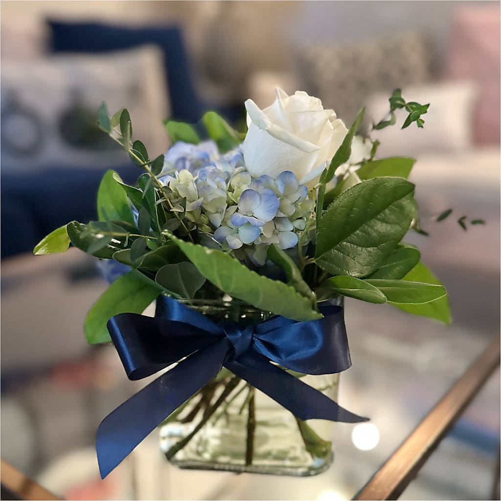 Sky Blue Delight Bouquet – ROWLETT FLORIST & GIFTS, Garland TX