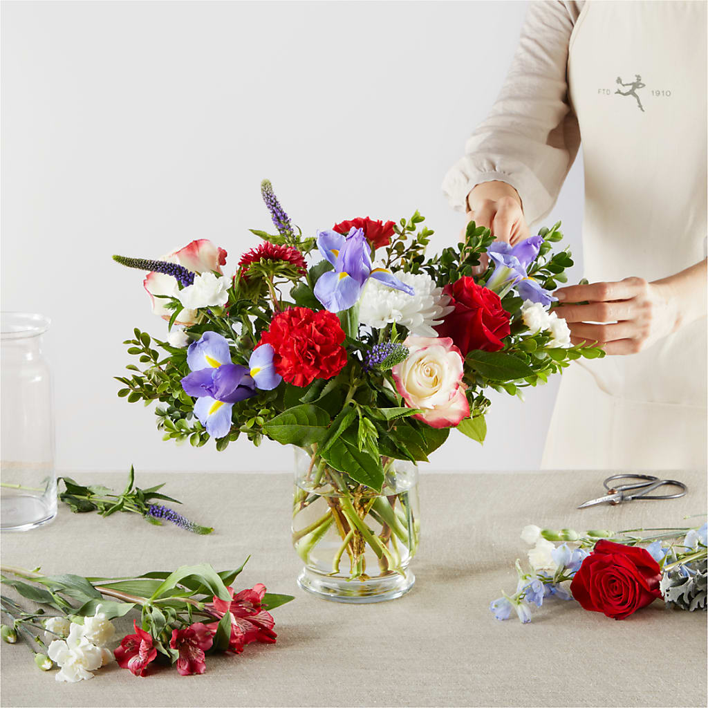 Star Spangled - A Florist Original – ROWLETT FLORIST & GIFTS, Garland TX