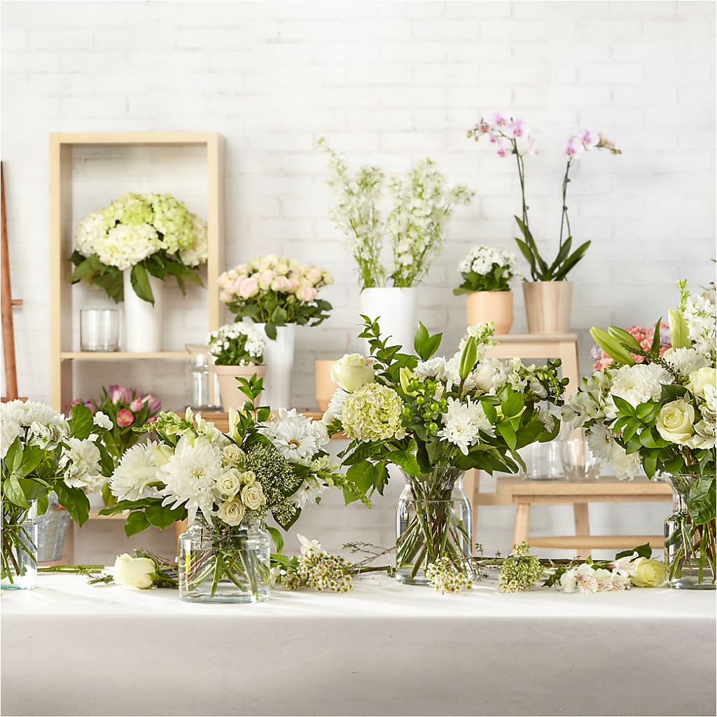 Classic Ivory – A Florist Original – ROWLETT FLORIST & GIFTS, Garland TX