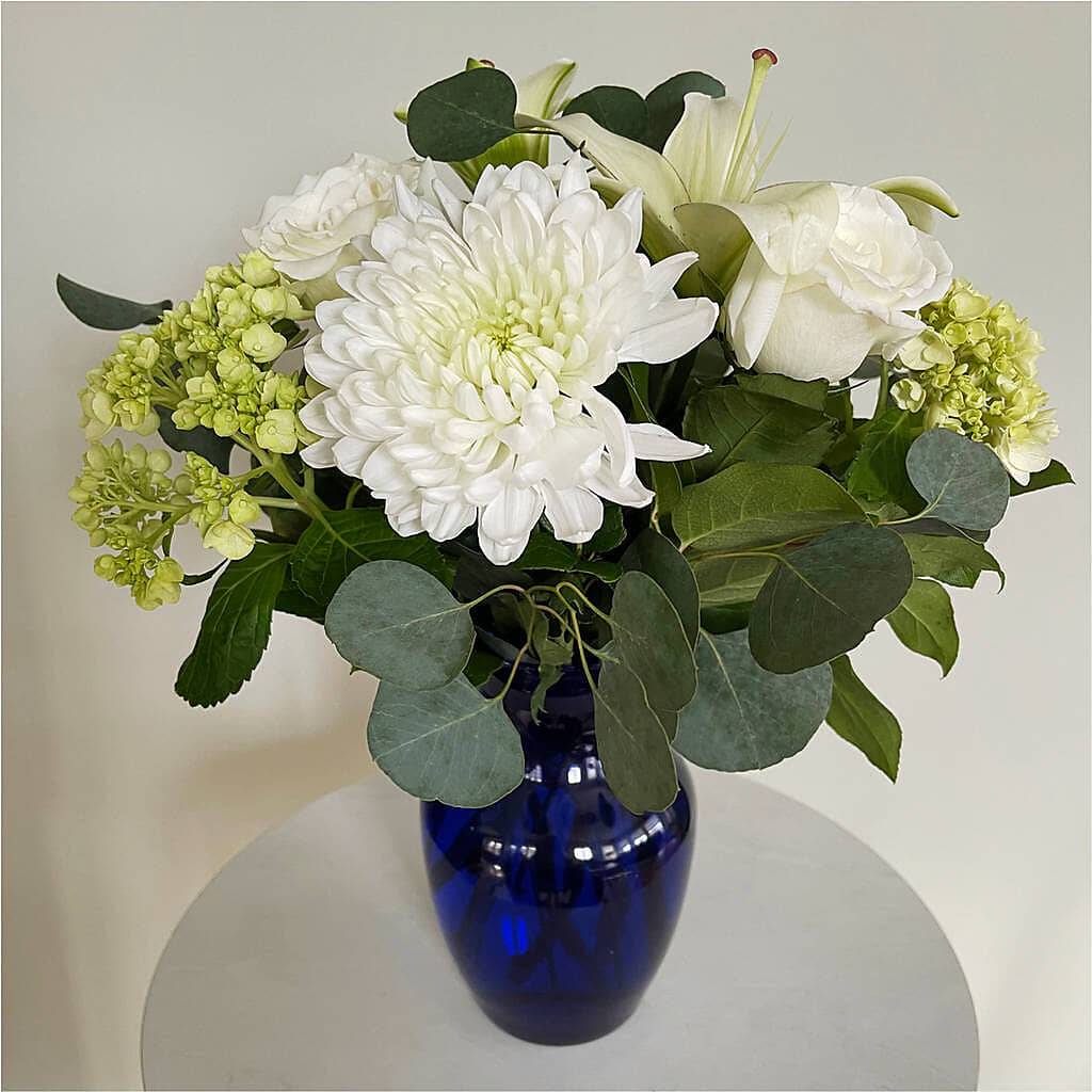 Snowy Dreams Bouquet – ROWLETT FLORIST & GIFTS, Garland TX