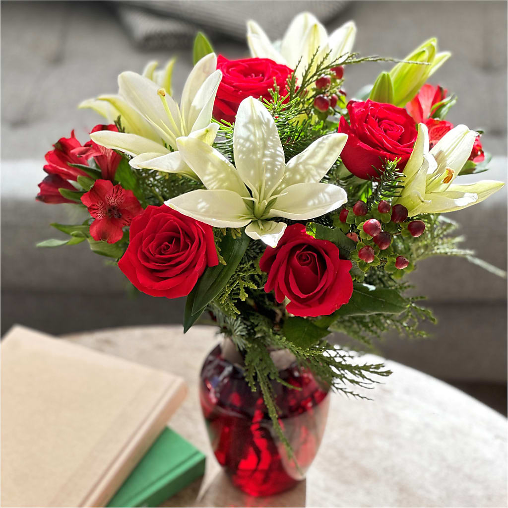 Evergreen Delight Bouquet – ROWLETT FLORIST & GIFTS, Garland TX